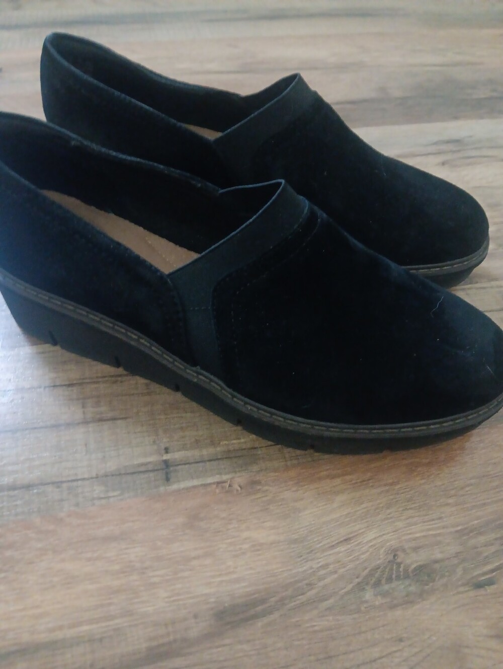 Clarks Black Suede Slip-On Flats - Picture 2 of 5